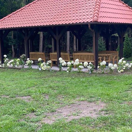 Hotel Restauracja Cztery Pory Roku Orneta エクステリア 写真